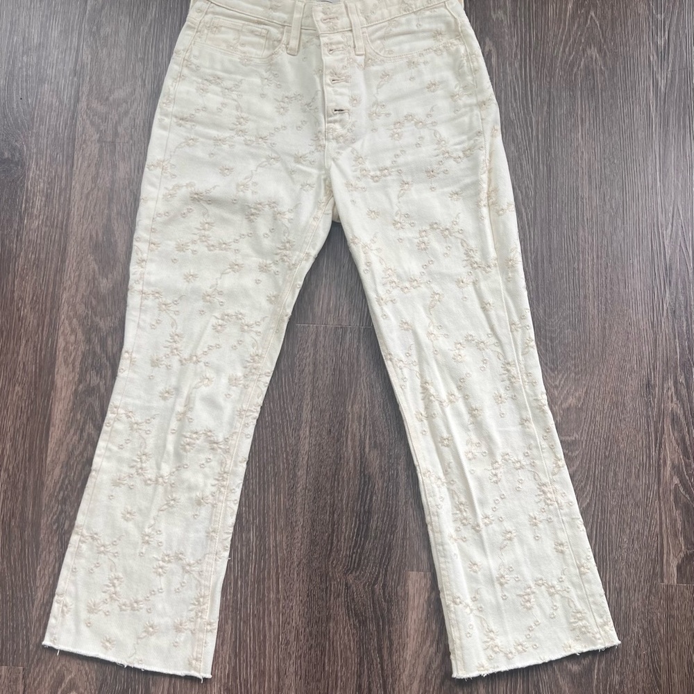 Stylish Cream Boot Crop Jeans